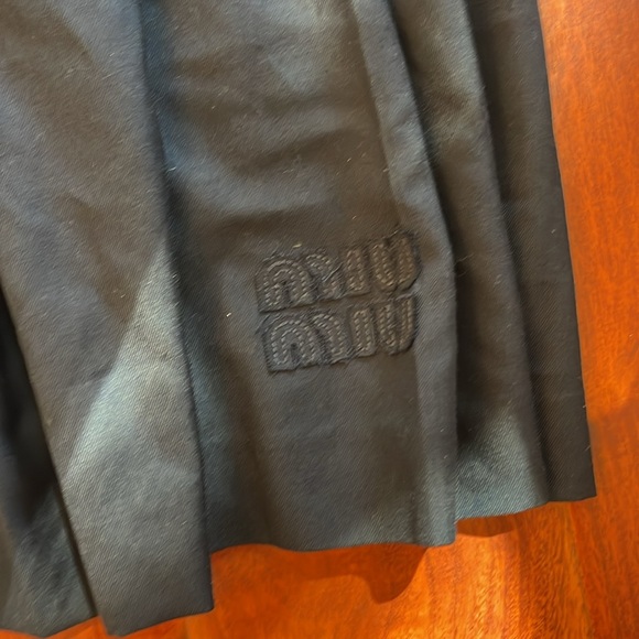 Miu Miu Navy Pleated Skirt, size 38 - Picture 2 of 4